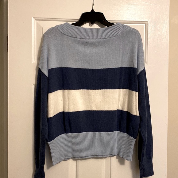 Lucky 🍀 Brand sweater size medium - Picture 2 of 4